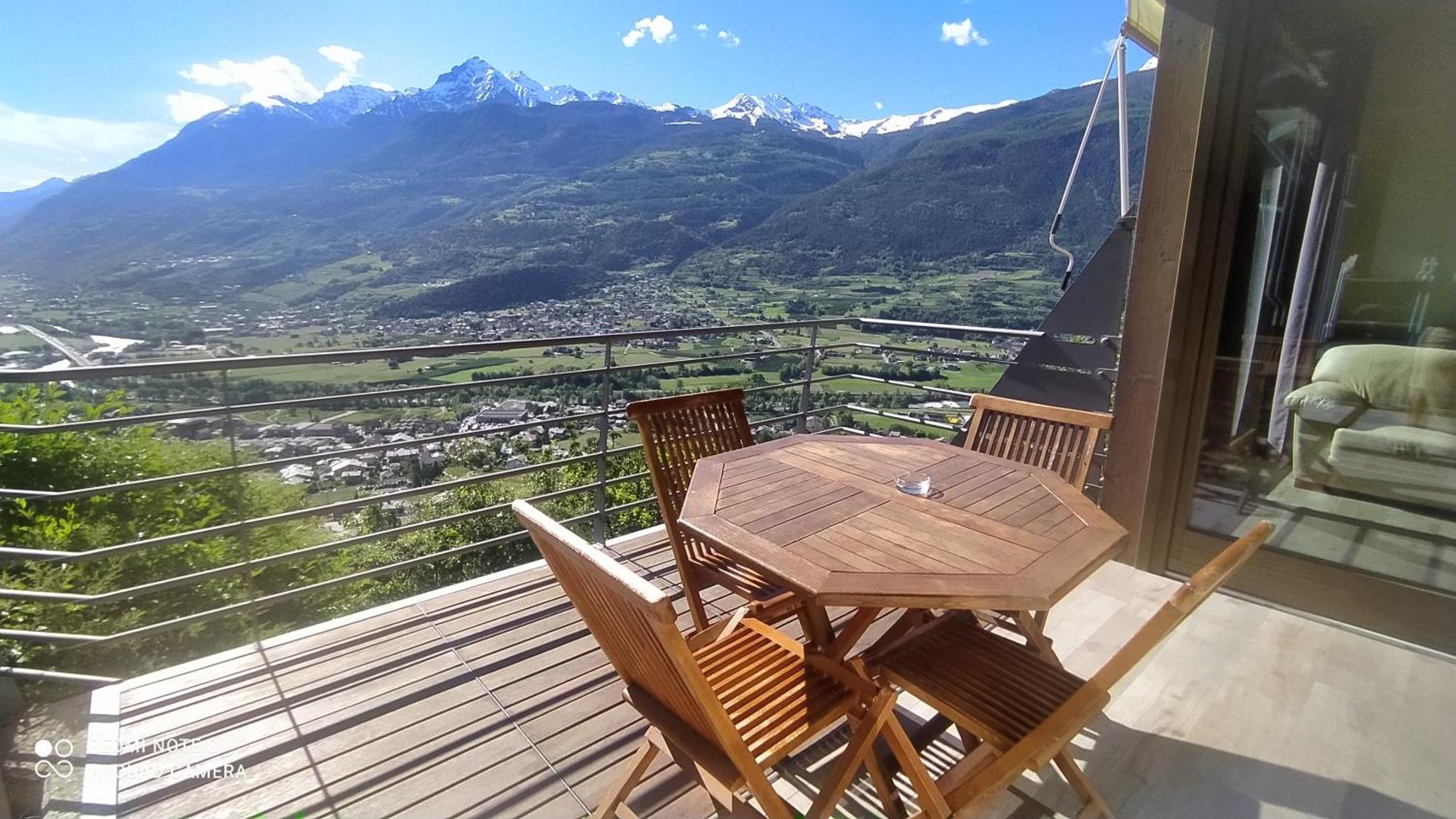 Atmosfera E Vista Mozzafiato Chalets Aosta Eksteriør bilde